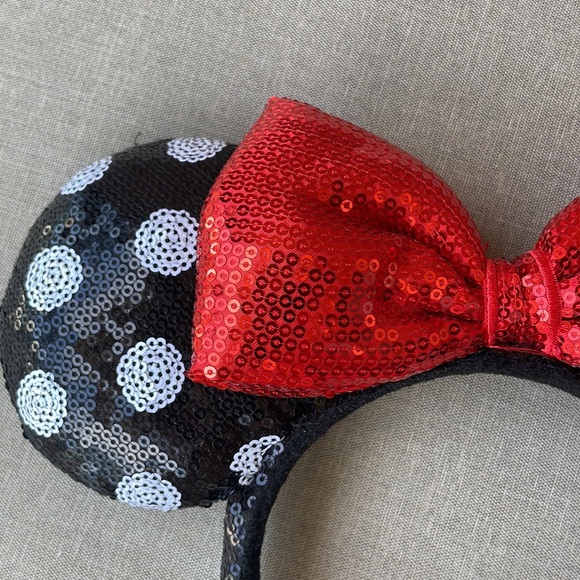Sequined Minnie mouse ears - Picture 4 of 8
